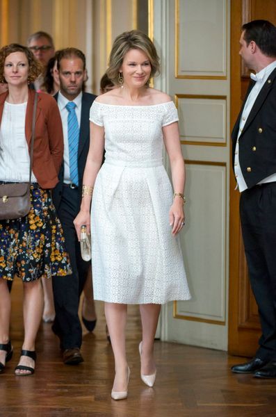 La-reine-Mathilde-de-Belgique-a-Bruxelles-le-12-mai-2016.jpg