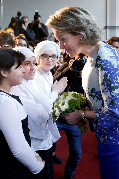 La-reine-Mathilde-de-Belgique-a-Molenbeek-Saint-Jean-le-27-avril-2016.jpg
