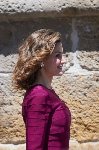 La-reine-Letizia-d-Espagne-le-1er-juin-2016.jpg