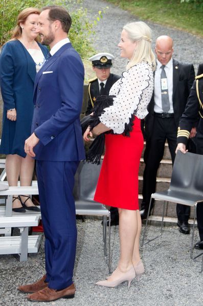 La-princesse-Mette-Marit-et-le-prince-Haakon-de-Norvege-a-Oslo-le-7-juin-2016.jpg