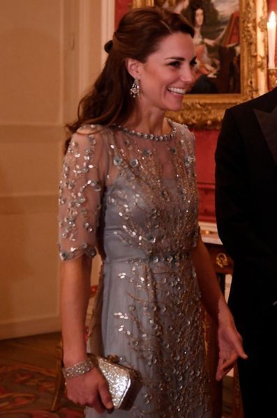 Kate-Middleton-L-anne-e-De-Ses-35-Ans-24.jpg