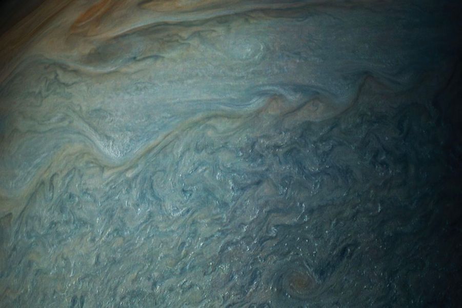 Planète Jupiter vue depuis la sonde Juno  18623487-1457591727640189-1834857923213104354-o