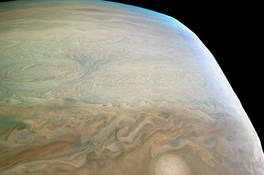 Planète Jupiter vue depuis la sonde Juno  Pia21389
