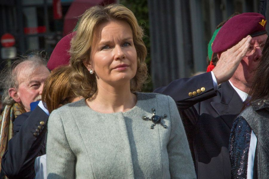 La-reine-Mathilde-de-Belgique-a-Bruxelles-le-3-avril-2016.jpg