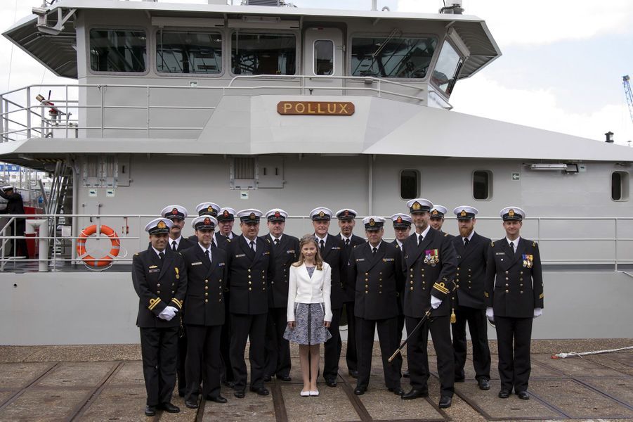 La-princesse-Elisabeth-de-Belgique-baptise-son-premier-navire-le-6-mai-2015.jpg