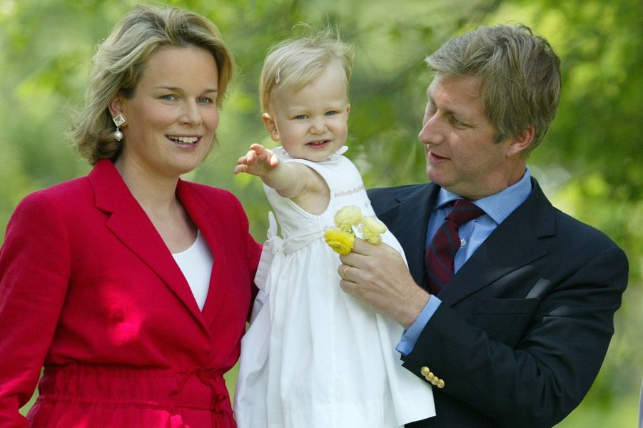 La-princesse-Elisabeth-de-Belgique-le-28-mai-2003.jpg