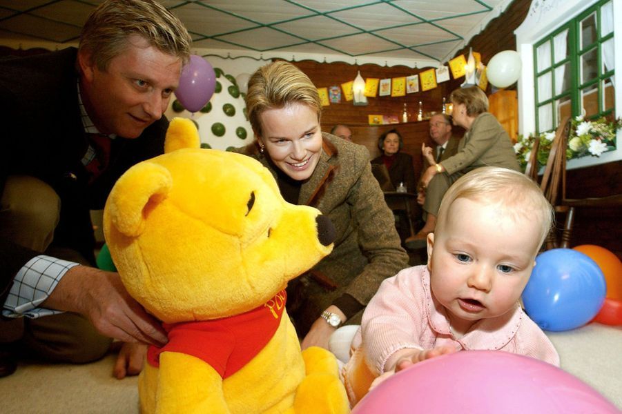 La-princesse-Elisabeth-de-Belgique-pour-son-premier-anniversaire-le-25-octobre-2002.jpg