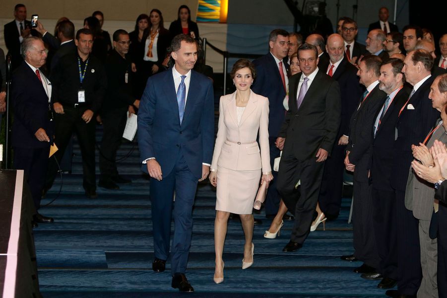 La-reine-Letizia-et-le-roi-Felipe-VI-d-Espagne-a-Porto-Rico-le-15-mars-2016.jpg