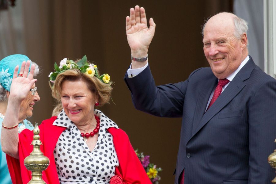 La-reine-Sonja-et-le-roi-Harald-V-de-Norvege-a-Trondheim-le-23-juin-2016.jpg