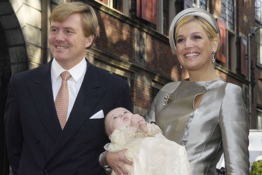 La-princesse-Ariane-des-Pays-Bas-avec-ses-parents-le-20-octobre-2007.jpg
