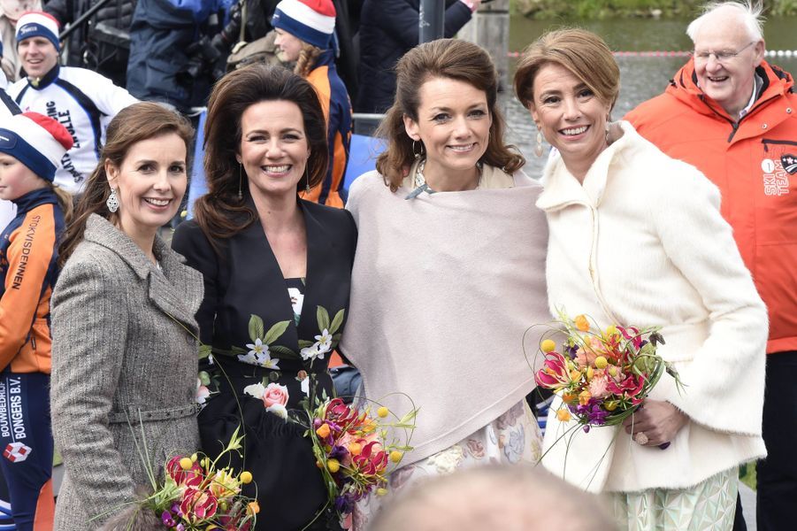 Les-princesses-Aimee-Marilene-Annette-et-Anita-des-Pays-Bas-a-Zwolle-le-27-avril-2016.jpg