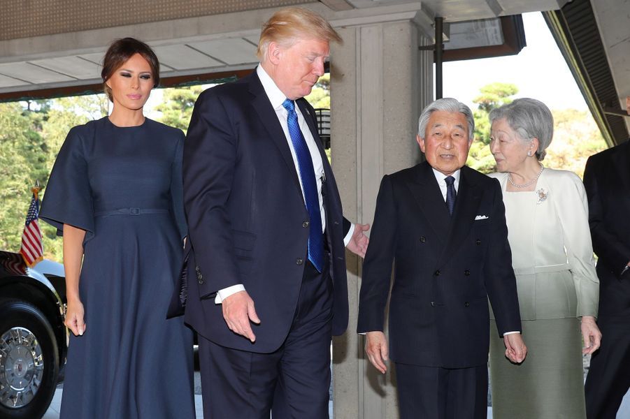 Michiko-Et-Akihito-Du-Japon-Avec-Melania-Et-Donald-Trump-A-Tokyo-Le-6-Novembre-2017-2.jpg