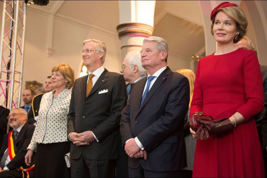 La-reine-Mathilde-et-le-roi-Philippe-de-Belgique-avec-le-couple-presidentiel-allemand-a-Eupen-le-10-mars-2016.jpg